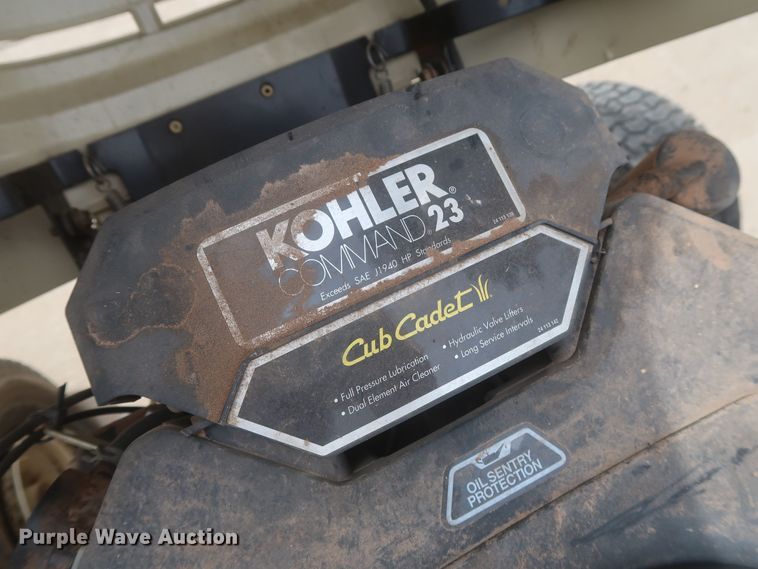 image for item JX9226 Cub Cadet LT1046  lawn mower