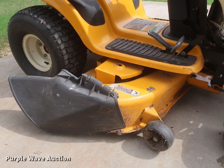 image for item JX9226 Cub Cadet LT1046  lawn mower