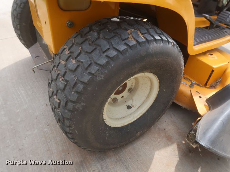 image for item JX9226 Cub Cadet LT1046  lawn mower