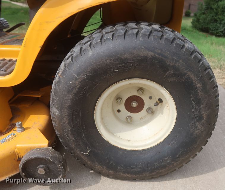 image for item JX9226 Cub Cadet LT1046  lawn mower