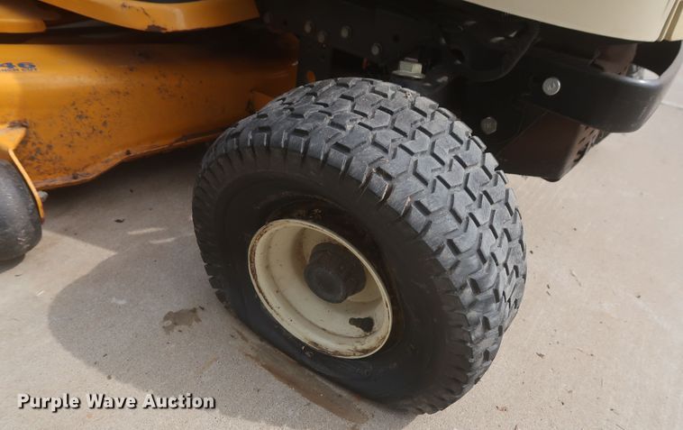 image for item JX9226 Cub Cadet LT1046  lawn mower