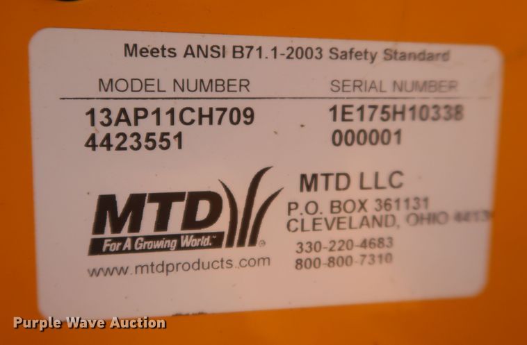 image for item JX9226 Cub Cadet LT1046  lawn mower