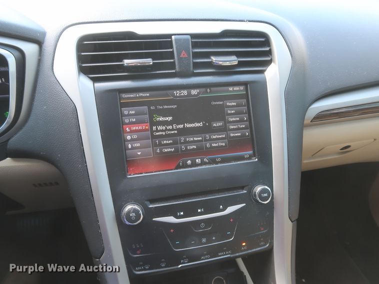 image for item JX9227 2014 Ford Fusion SE Hybrid