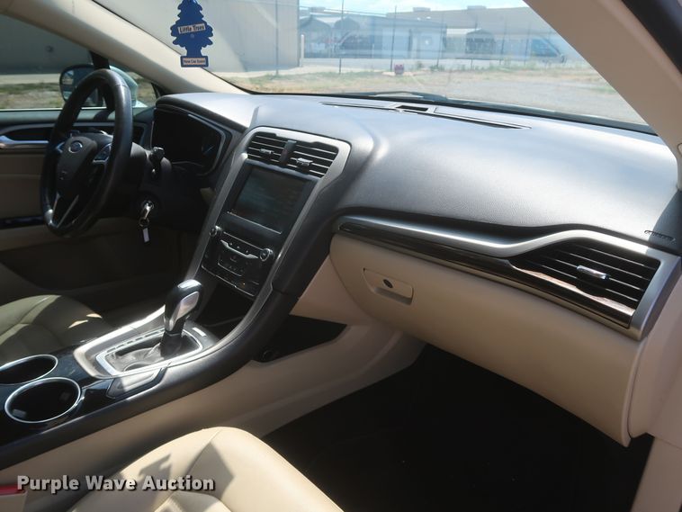 image for item JX9227 2014 Ford Fusion SE Hybrid