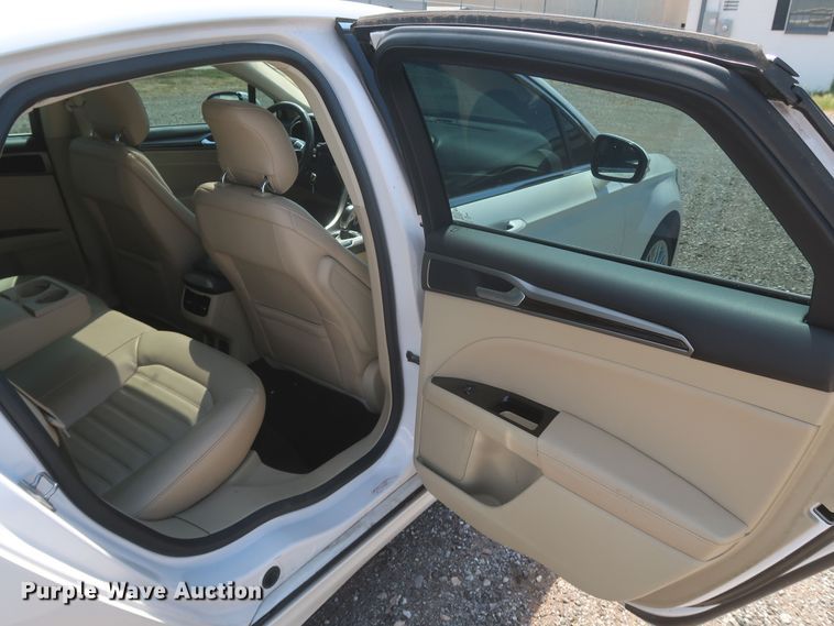 image for item JX9227 2014 Ford Fusion SE Hybrid