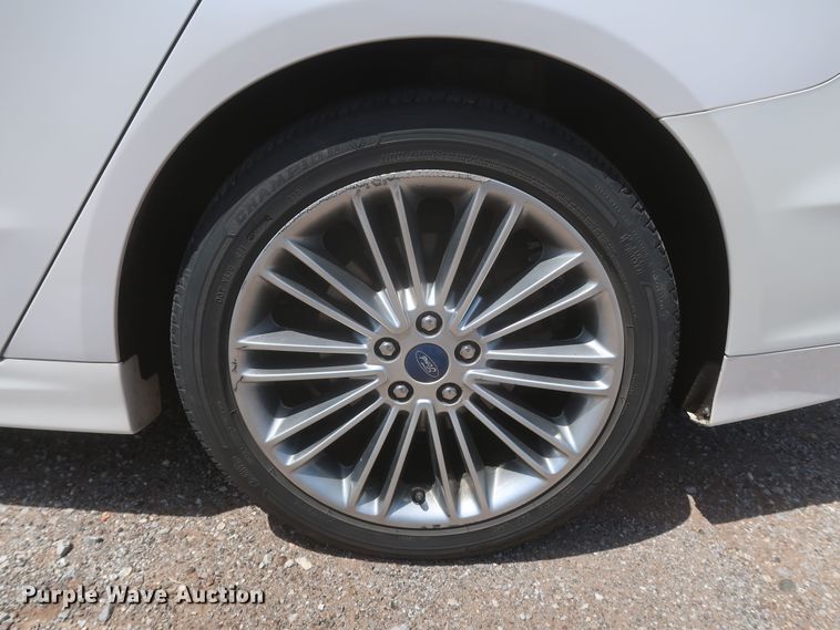 image for item JX9227 2014 Ford Fusion SE Hybrid