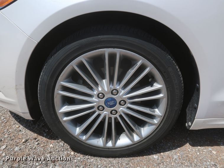 image for item JX9227 2014 Ford Fusion SE Hybrid