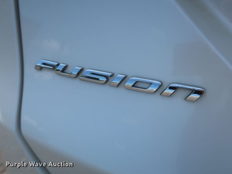 image for item JX9227 2014 Ford Fusion SE Hybrid