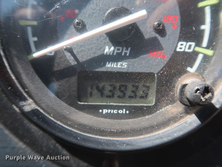 image for item JX9228 2000 Freightliner MT45  delivery truck