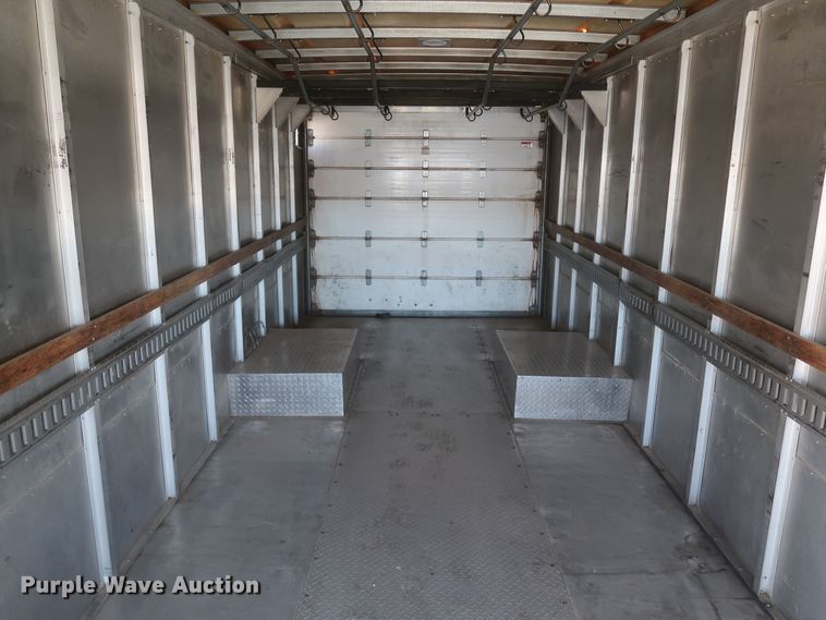 image for item JX9228 2000 Freightliner MT45  delivery truck