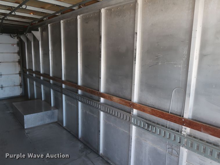 image for item JX9228 2000 Freightliner MT45  delivery truck