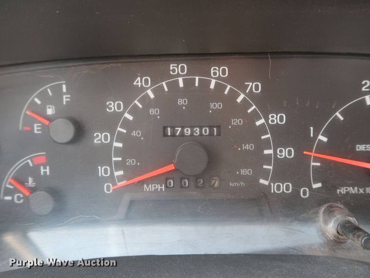 image for item JX9248 2004 Ford F750 Super Duty  Ext. Cab truck cab and chassis