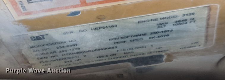 image for item JX9248 2004 Ford F750 Super Duty  Ext. Cab truck cab and chassis