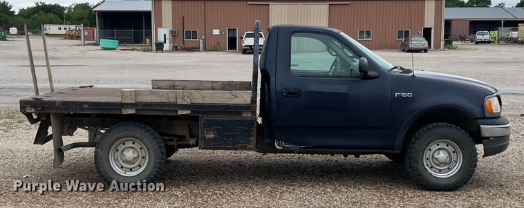 image for item JX9455 2000 Ford F150  bale bed pickup truck