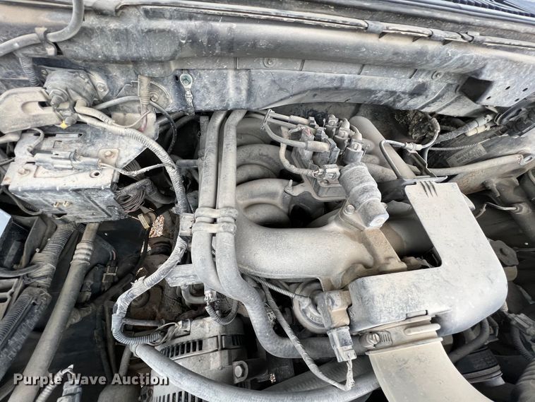 image for item JX9455 2000 Ford F150  bale bed pickup truck