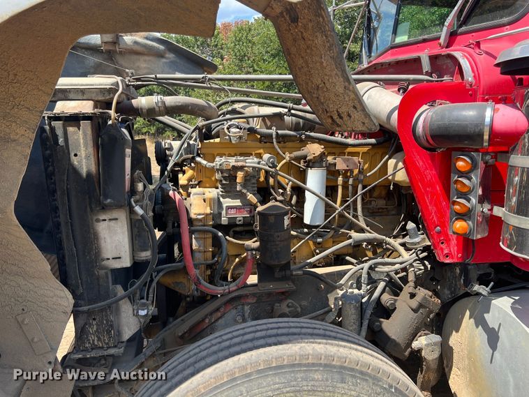 image for item JX9474 1978 Kenworth  tow truck