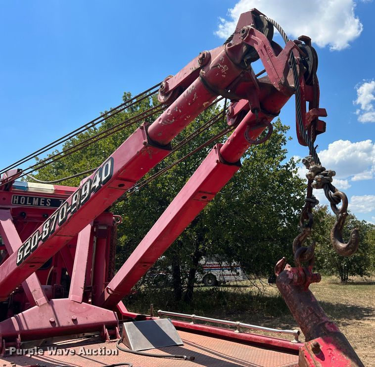 image for item JX9474 1978 Kenworth  tow truck