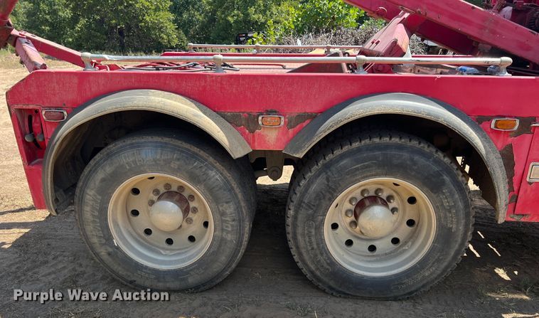 image for item JX9474 1978 Kenworth  tow truck