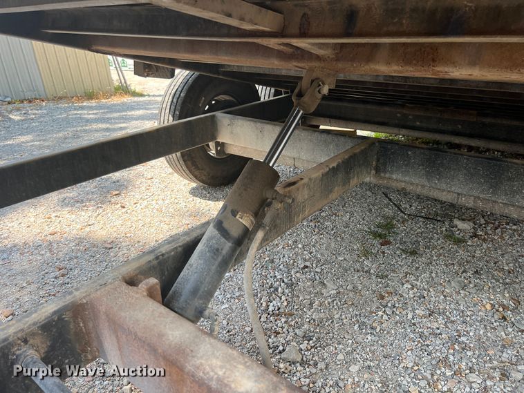 image for item JX9487 2015 Lonestar  tilt deck equipment trailer