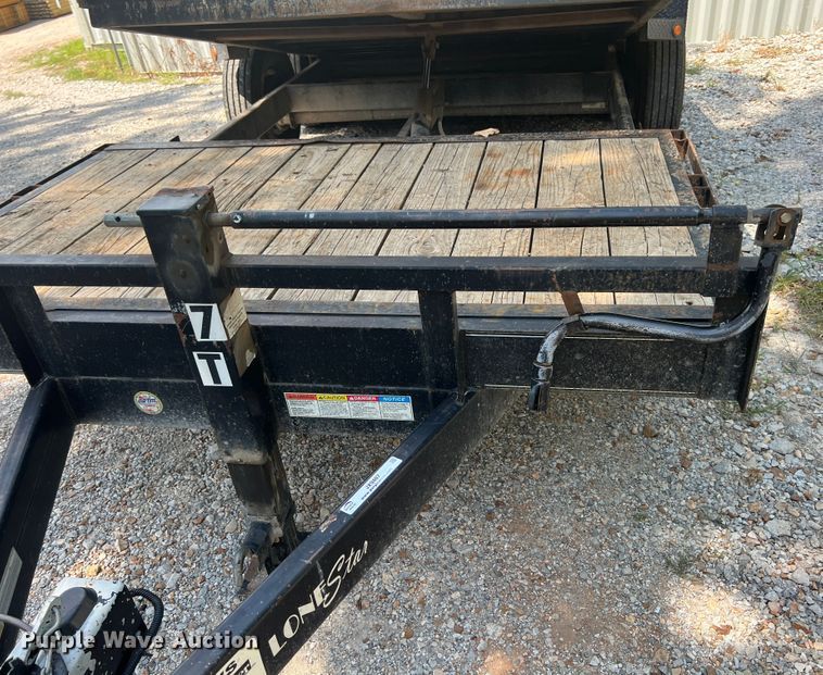 image for item JX9487 2015 Lonestar  tilt deck equipment trailer