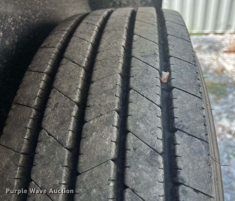 image for item JX9487 2015 Lonestar  tilt deck equipment trailer