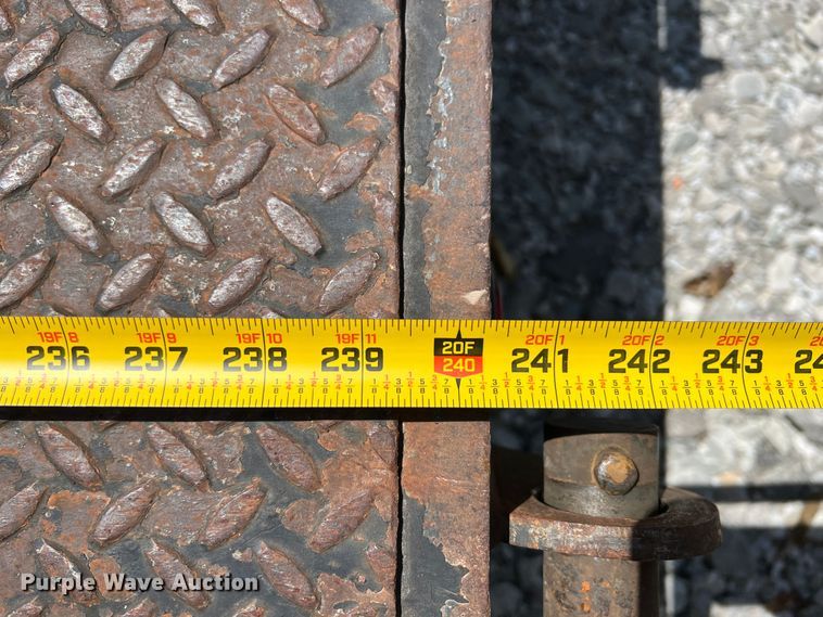 image for item JX9488 2014 Lonestar  equipment trailer