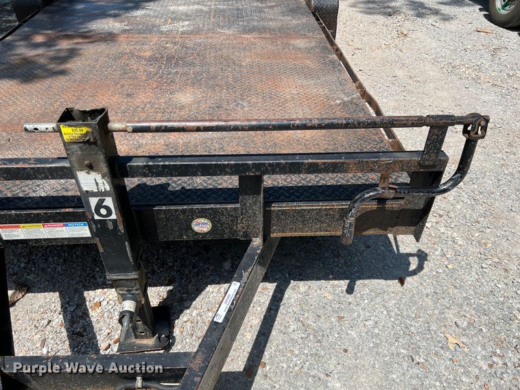image for item JX9489 2015 Lonestar  equipment trailer