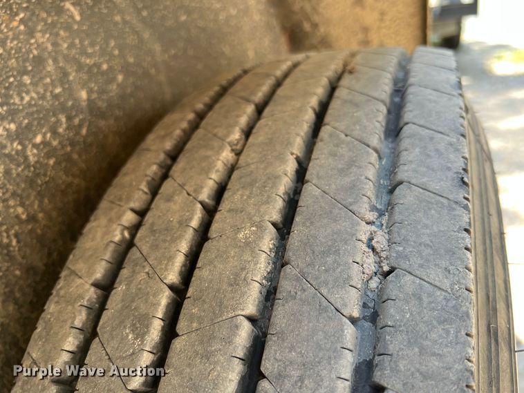 image for item JX9489 2015 Lonestar  equipment trailer