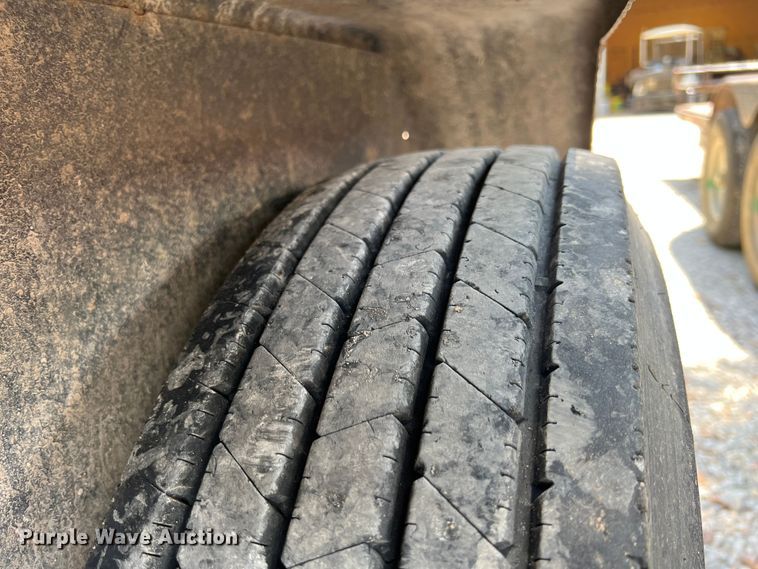 image for item JX9489 2015 Lonestar  equipment trailer