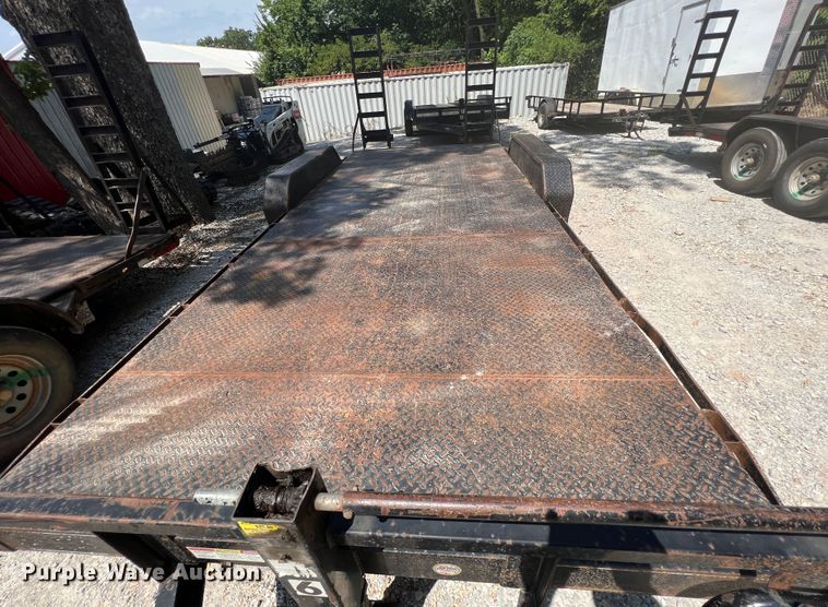 image for item JX9489 2015 Lonestar  equipment trailer