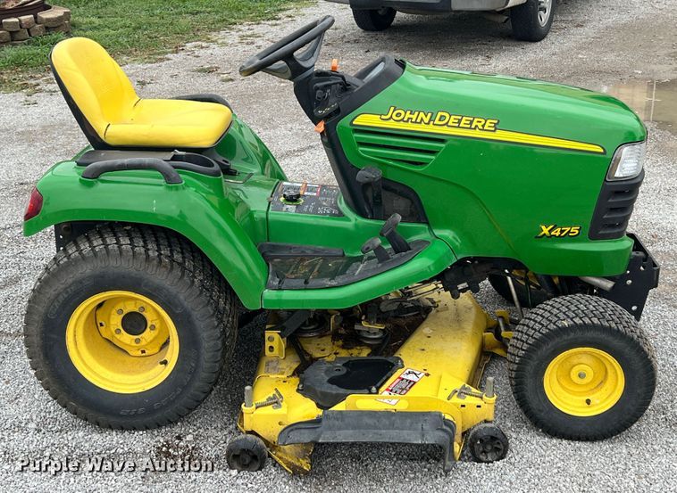 image for item JX9497 John Deere X475  lawn mower