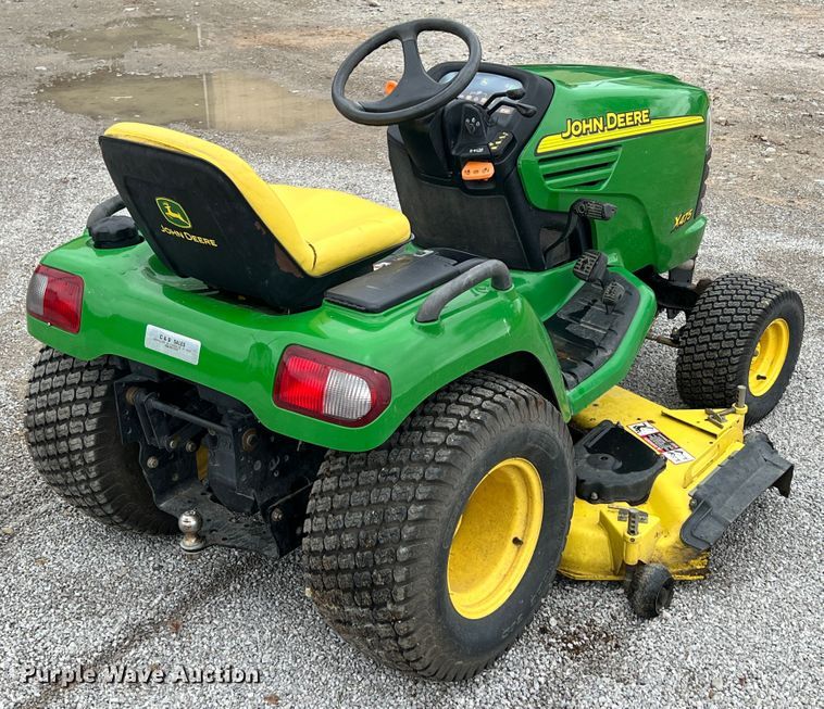 image for item JX9497 John Deere X475  lawn mower