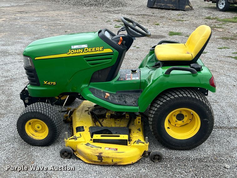 image for item JX9497 John Deere X475  lawn mower