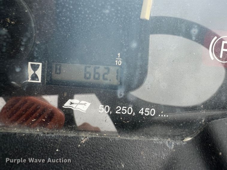 image for item JX9497 John Deere X475  lawn mower