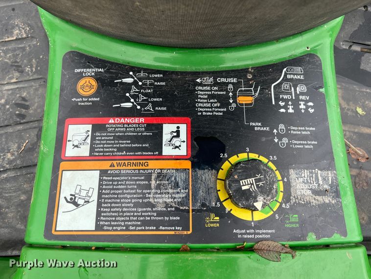 image for item JX9497 John Deere X475  lawn mower