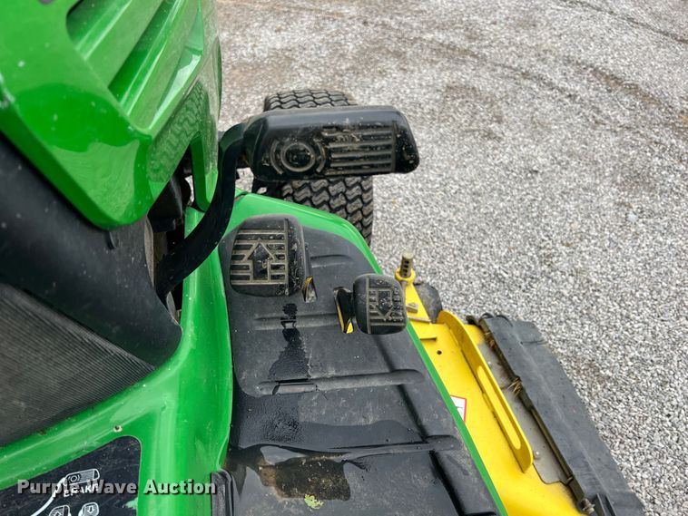 image for item JX9497 John Deere X475  lawn mower