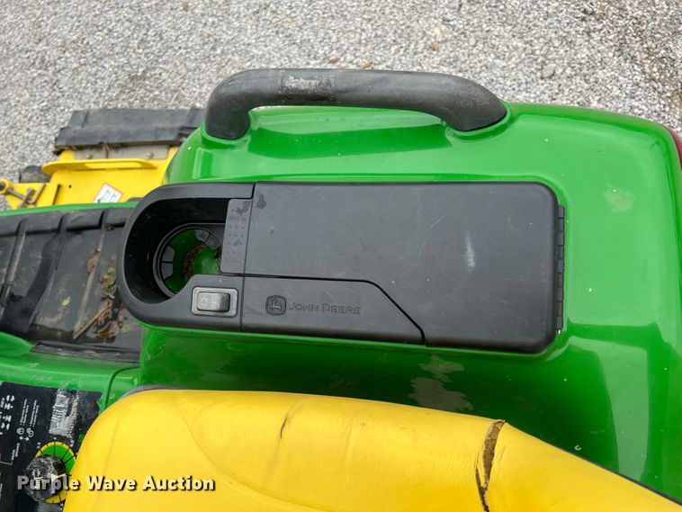 image for item JX9497 John Deere X475  lawn mower