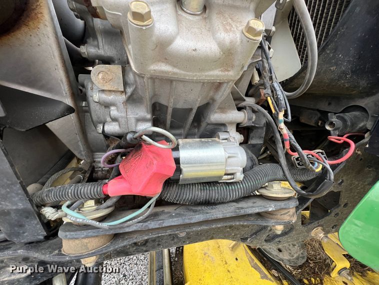 image for item JX9497 John Deere X475  lawn mower