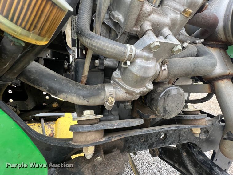 image for item JX9497 John Deere X475  lawn mower