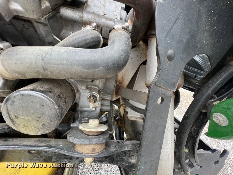 image for item JX9497 John Deere X475  lawn mower