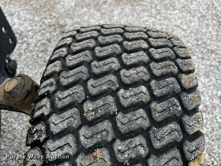 image for item JX9497 John Deere X475  lawn mower