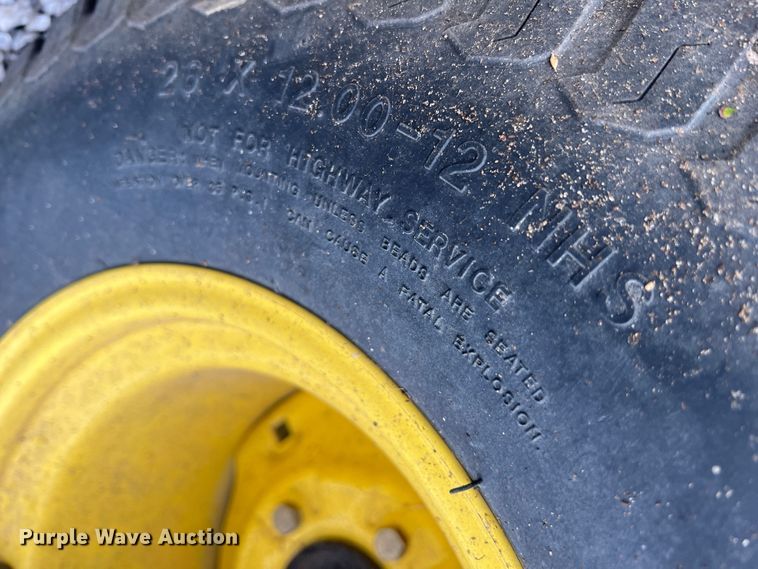 image for item JX9497 John Deere X475  lawn mower