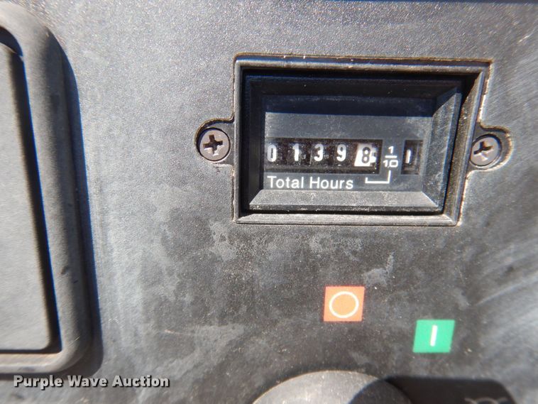 image for item JY9679 2006 Ingersoll Rand P135WIR  air compressor