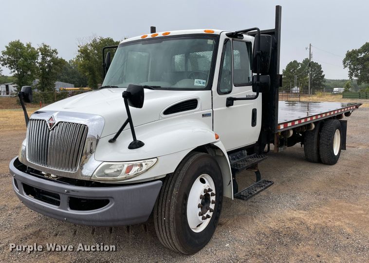 image for item KE9335 2012 International 4300  dump flatbed truck