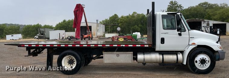 image for item KE9335 2012 International 4300  dump flatbed truck