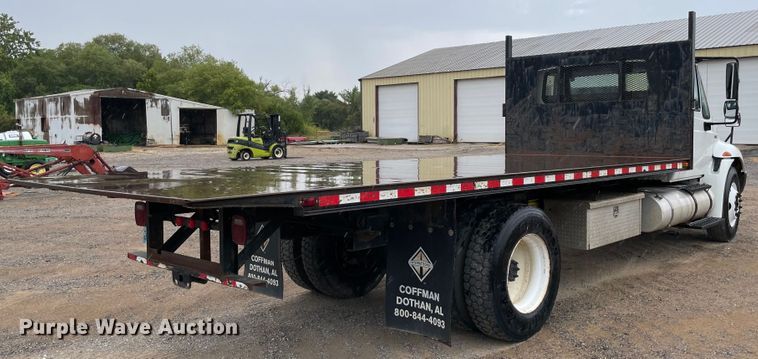 image for item KE9335 2012 International 4300  dump flatbed truck