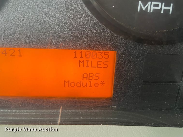 image for item KE9335 2012 International 4300  dump flatbed truck