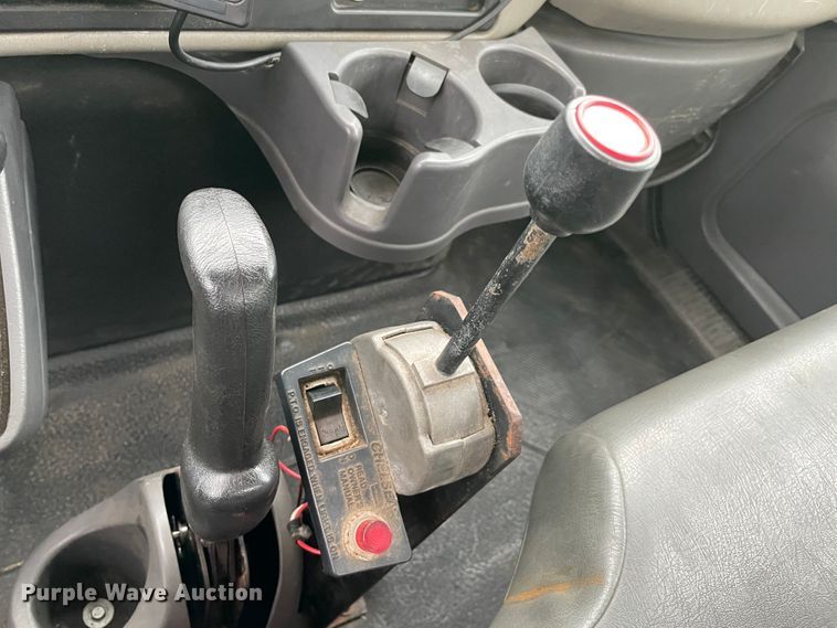 image for item KE9335 2012 International 4300  dump flatbed truck