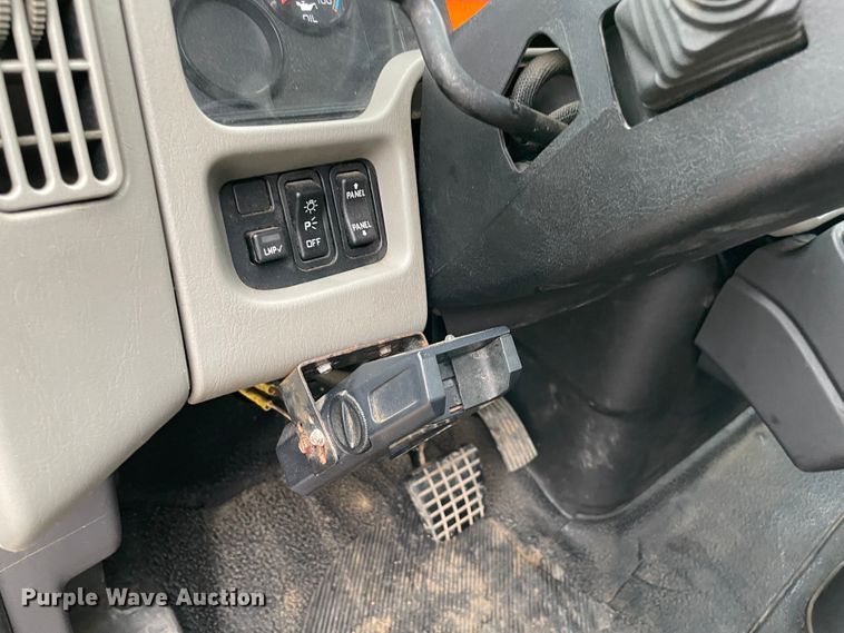 image for item KE9335 2012 International 4300  dump flatbed truck