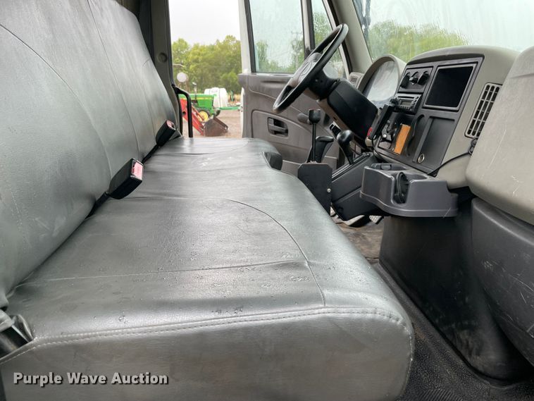 image for item KE9335 2012 International 4300  dump flatbed truck